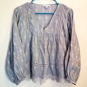 American Eagle Outfitters light blue embroidered blouse w/ poet puff sleeves AEO